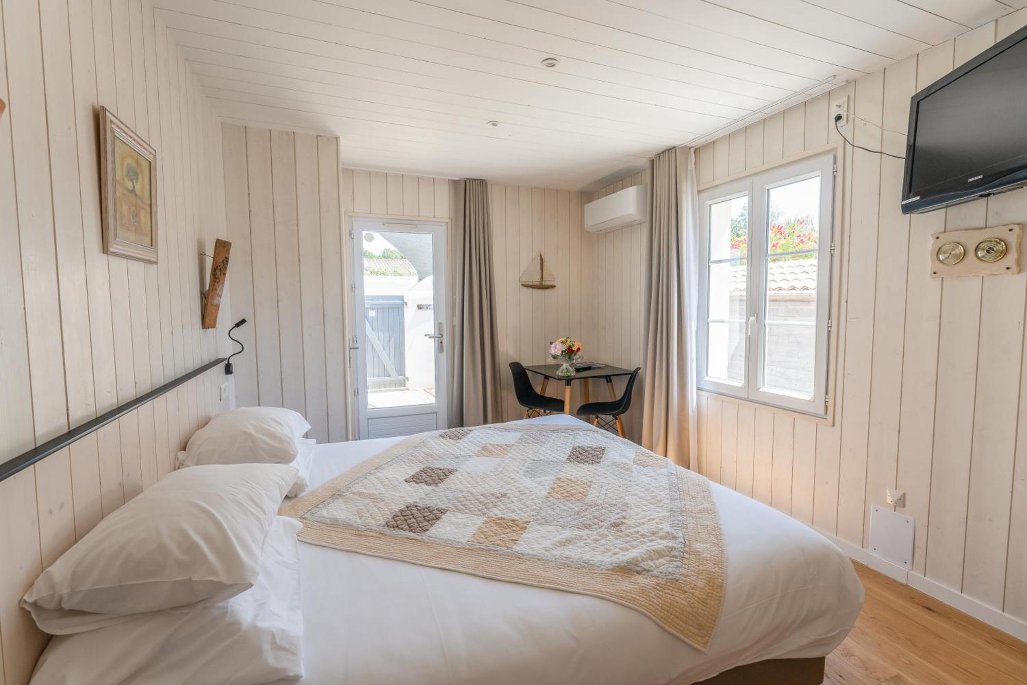 Hotel Restaurant & Spa Plaisir Le Bois-Plage-en-Ré エクステリア 写真