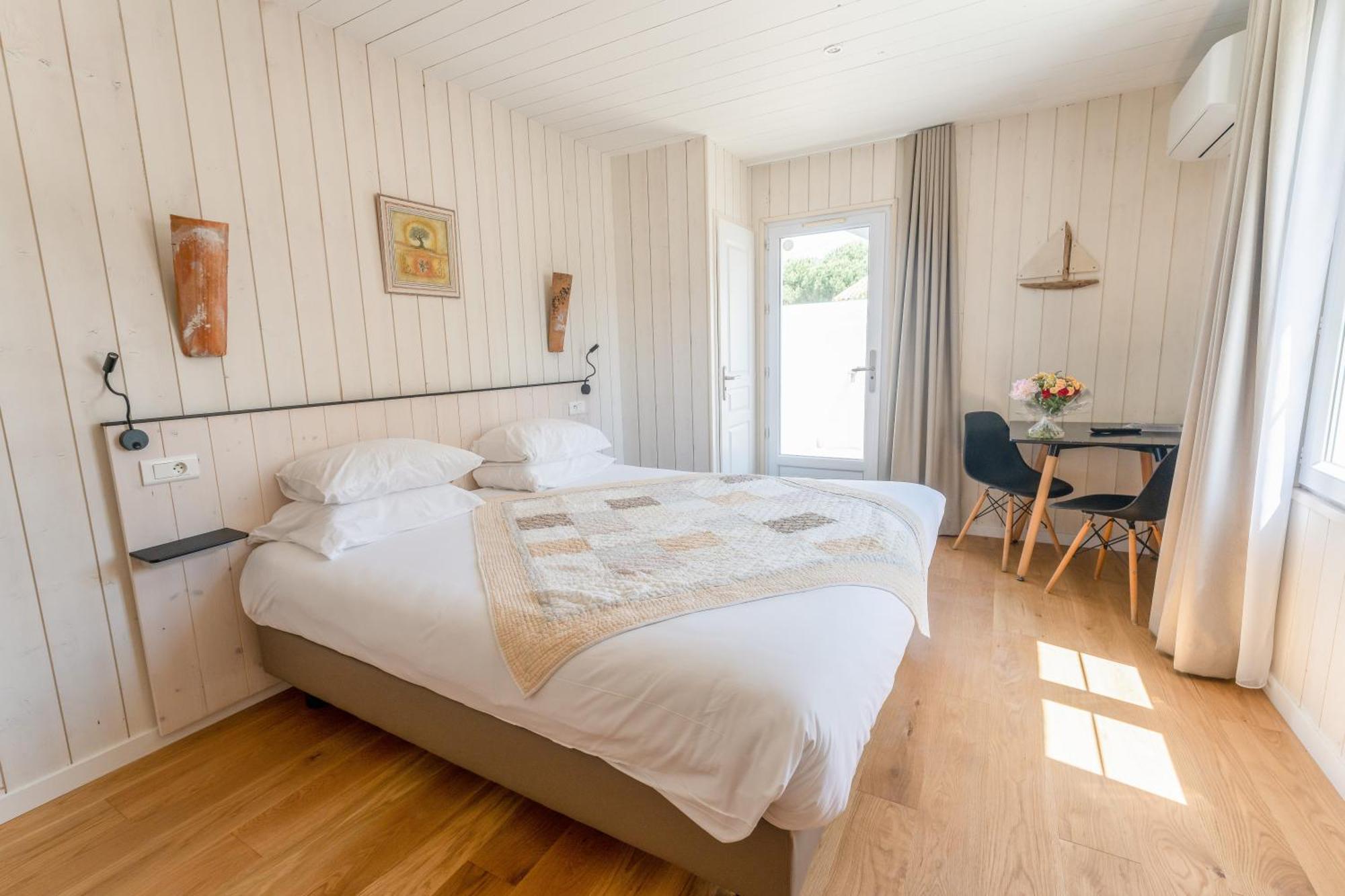 Hotel Restaurant & Spa Plaisir Le Bois-Plage-en-Ré エクステリア 写真